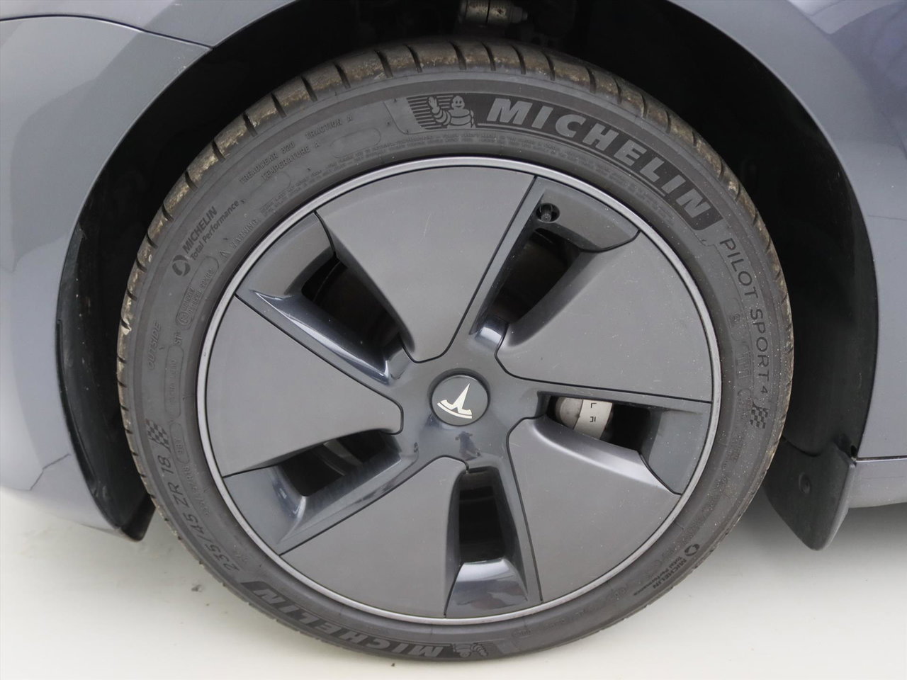 Tesla Model 3 Long-Range AWD 351pk 75 kWh 93.8% SoH UPGRADE [ TREKHAAK+ENHANCED AUTOPILOT+RYZEN AMD+WARMTEPOMP ] 17
