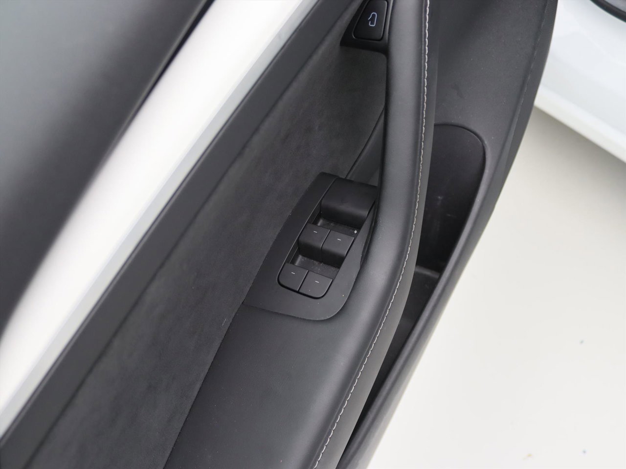 Tesla Model 3 Standard RWD Plus UPGRADE 94.6% SoH [ RYZEN+WIT LEDER+ENHANCED AUTOPILOT+WARMTEPOMP+LFP-ACCU ] 30