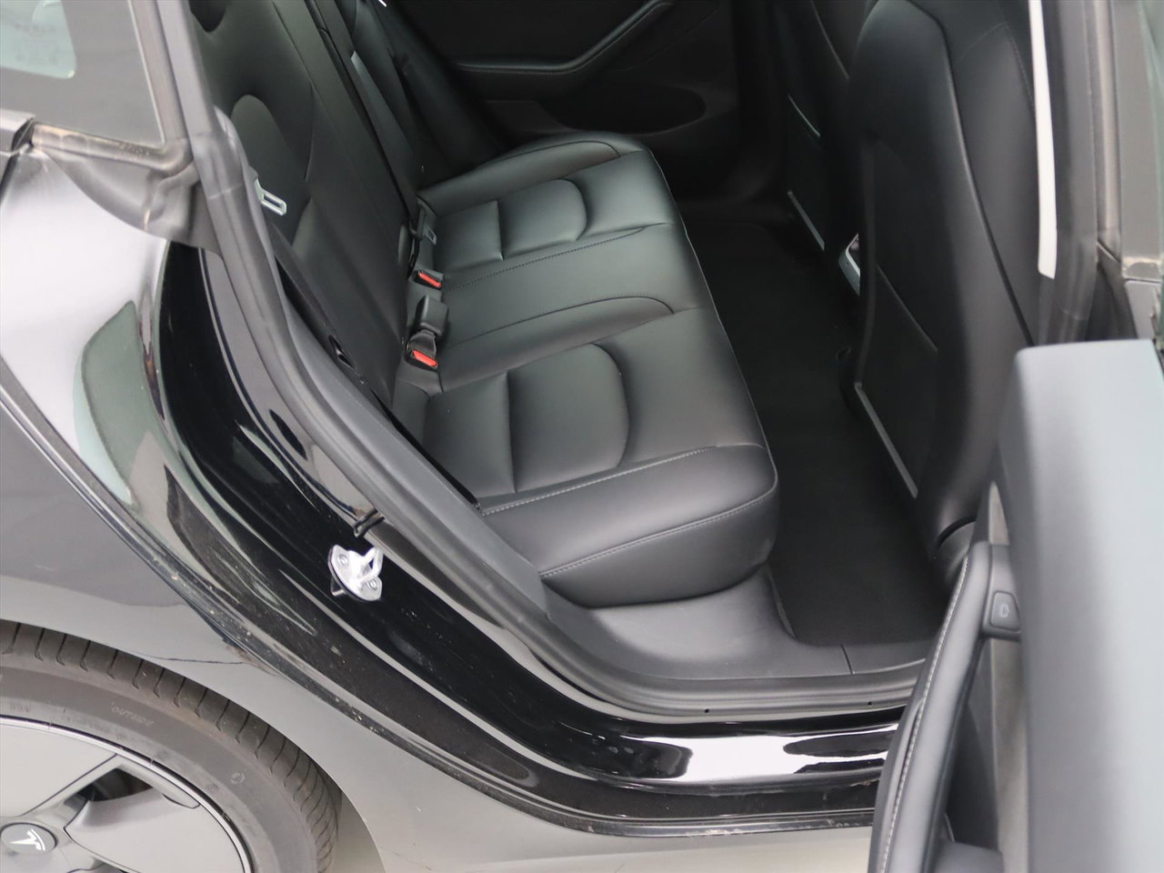 Tesla Model 3 Standard RWD Plus UPGRADE 93% SoH [ AMD RYZEN+LFP-ACCU+WARMTEPOMP+AUTOPILOT+60 kWh ] 18