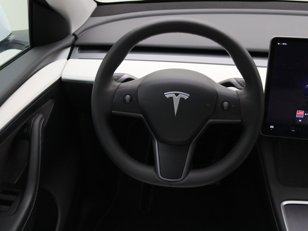Tesla Model Y 22
