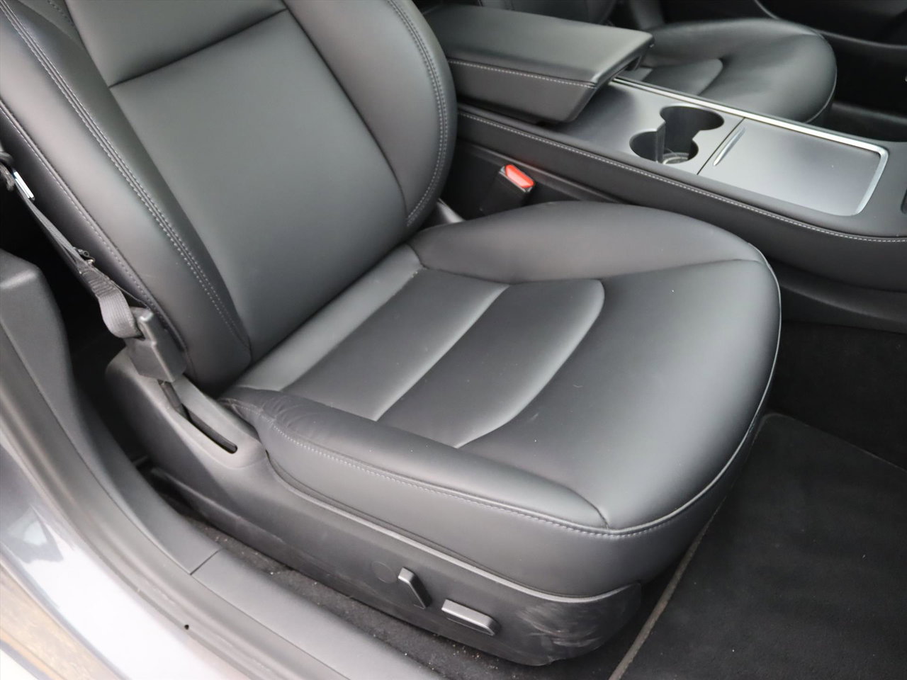 Tesla Model 3 Standard RWD Plus 90,1% SoH [ LFP-ACCU+AUTOPILOT+60 kWh+PREMIUM AUDIO ] 16