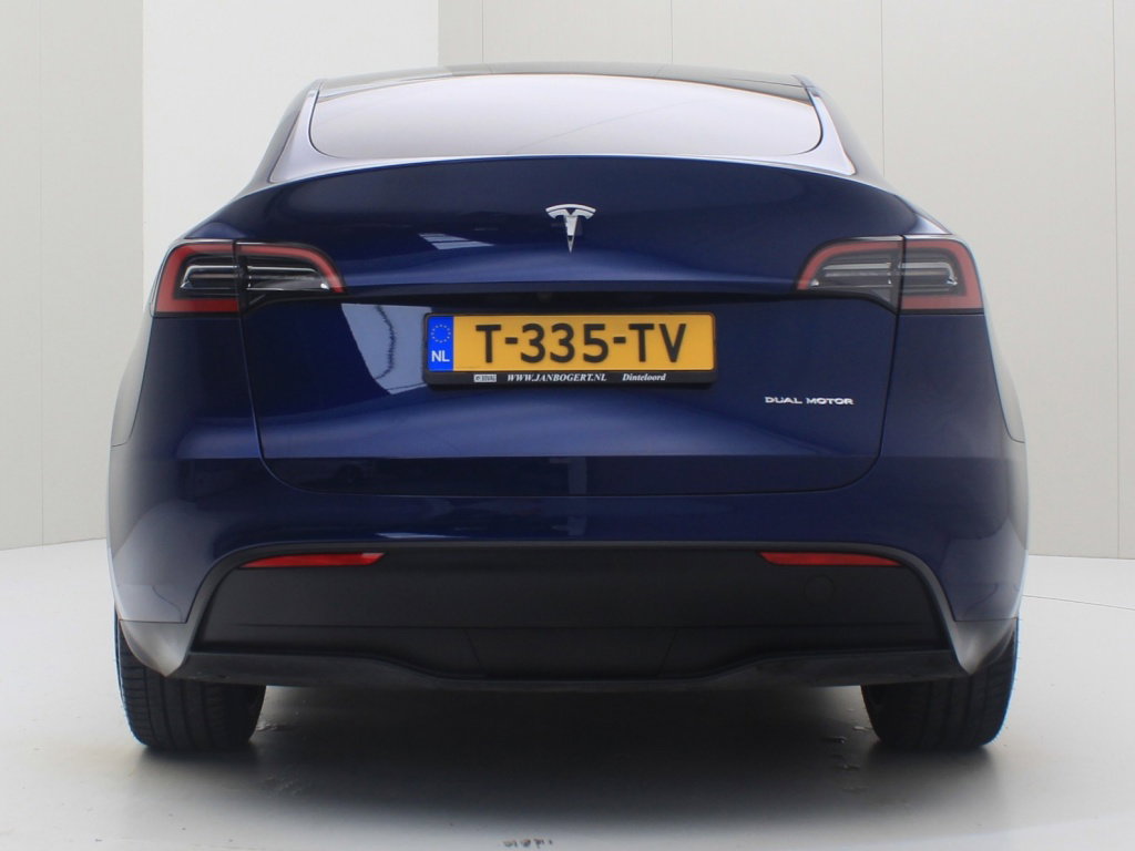 Tesla Model Y Long Range 345pk AWD 18