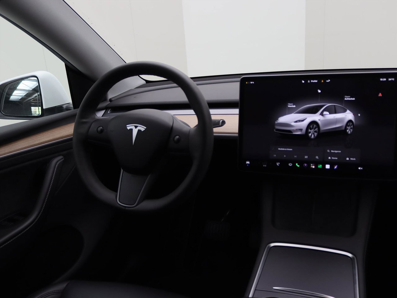 Tesla Model Y Long Range AWD 75kWh 351pk 91,3% SoH [ AMD RYZEN+AUTOPILOT+19 INCH+PREMIUM AUDIO ] 18