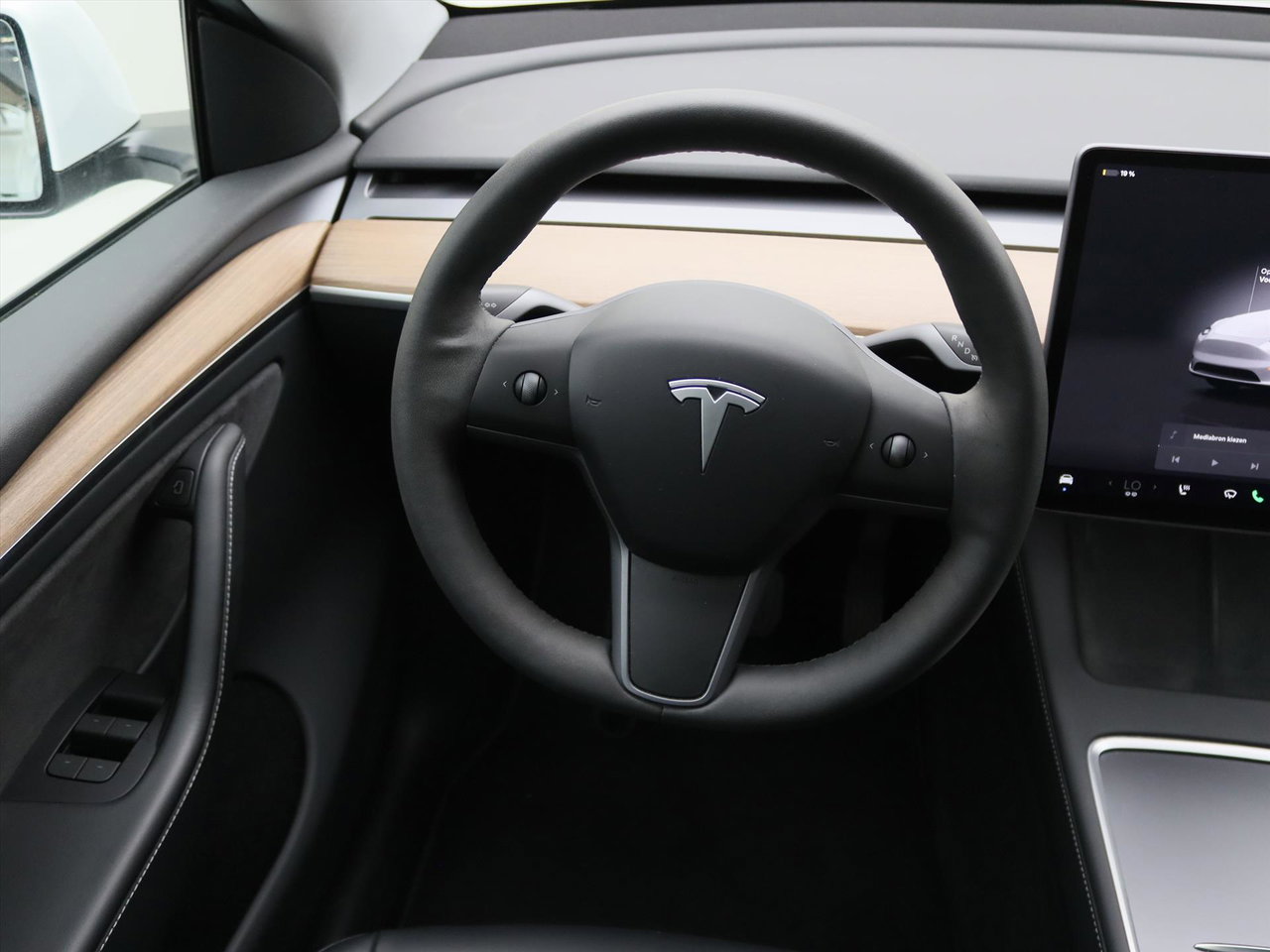 Tesla Model Y Long Range AWD 75kWh 351pk 91,3% SoH [ AMD RYZEN+AUTOPILOT+19 INCH+PREMIUM AUDIO ] 19