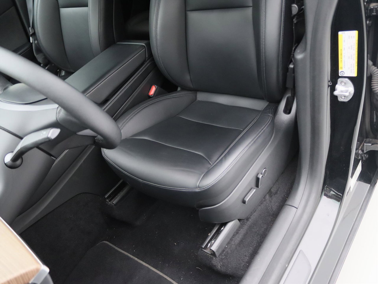 Tesla Model Y Standard RWD Plus 351pk 93,4% SoH [ TREKHAAK+RYZEN AMD+LFP ACCU+AUTOPILOT+19 INCH ] 26