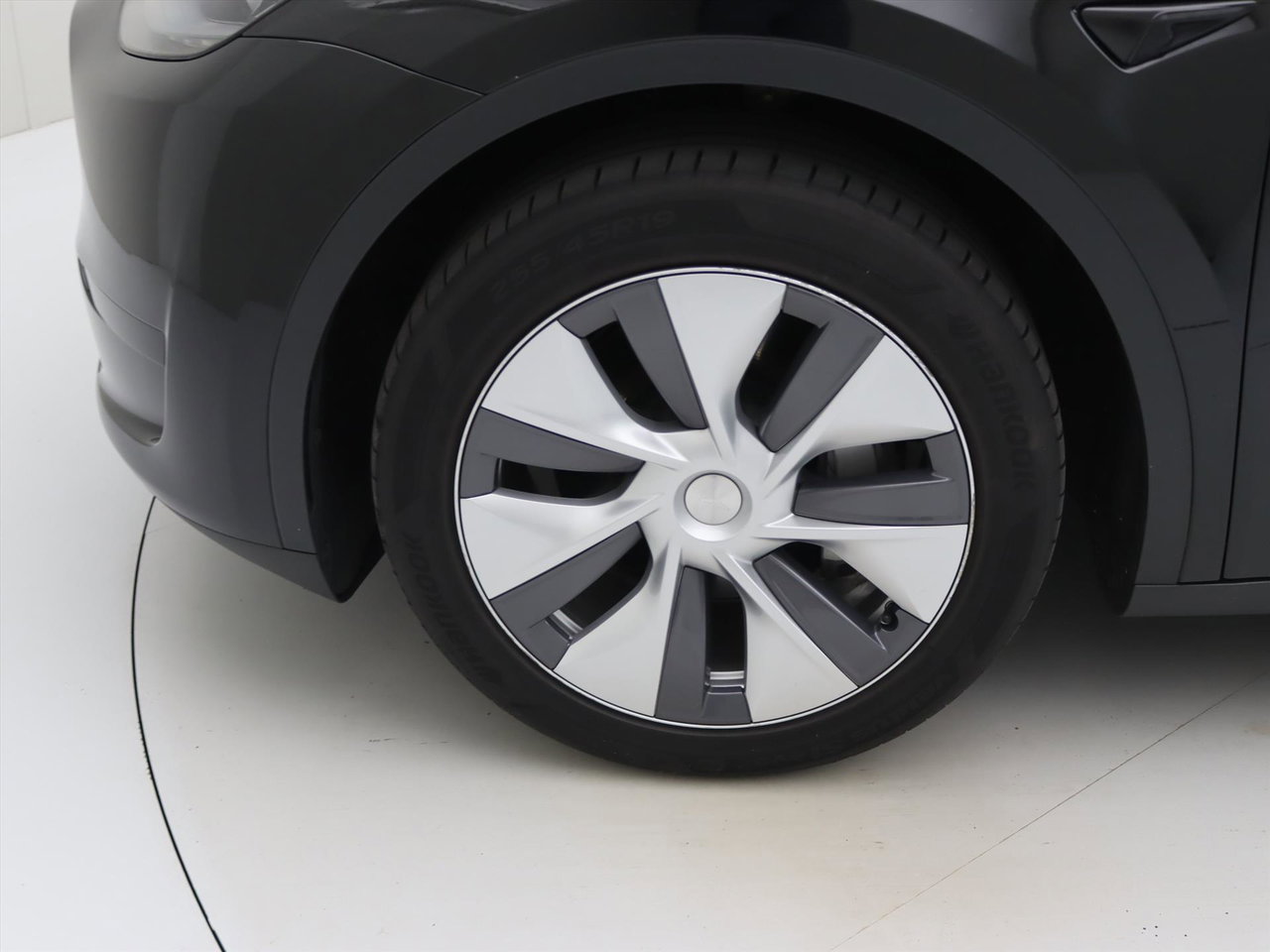 Tesla Model Y Standard RWD Plus 351pk 93,4% SoH [ TREKHAAK+RYZEN AMD+LFP ACCU+AUTOPILOT+19 INCH ] 22