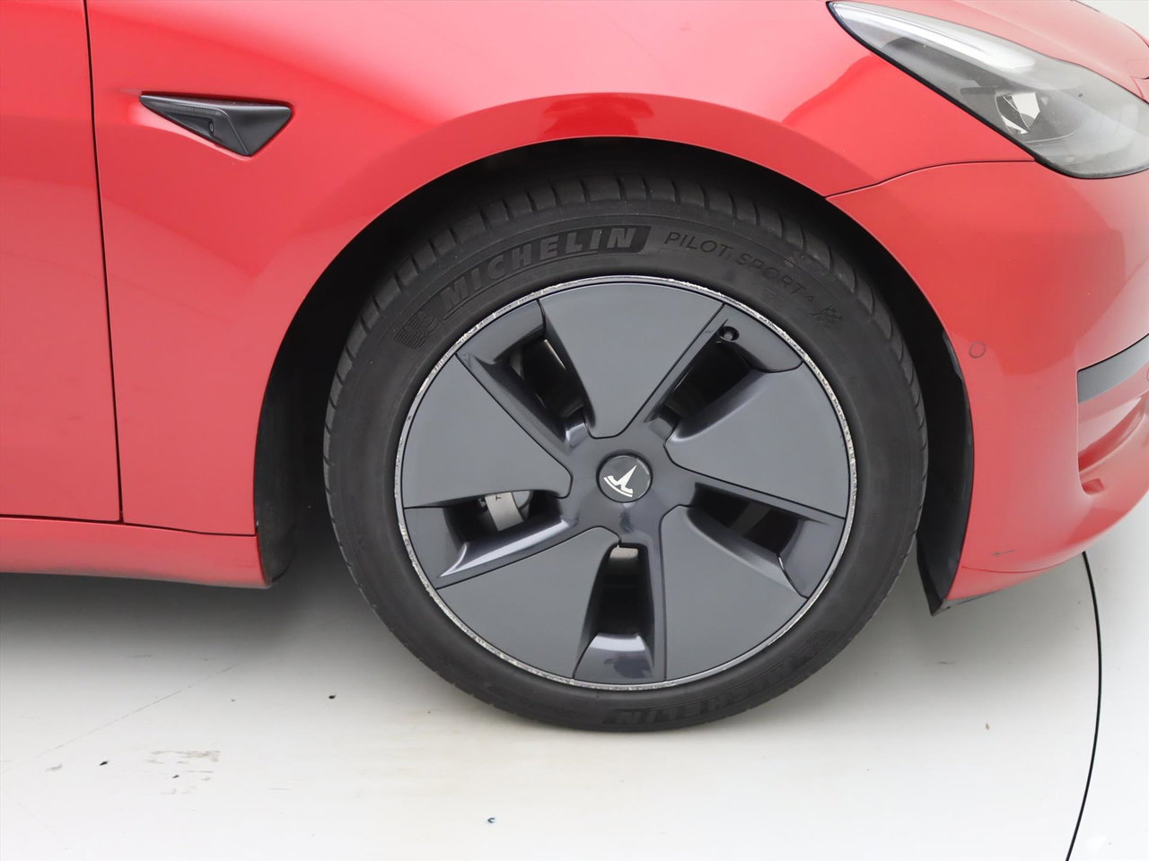 Tesla Model 3 Standard RWD Plus 90.5% SoH FACELIFT [ LFP-ACCU+WARMTEPOMP+AUTOPILOT+PREMIUM AUDIO ] 13