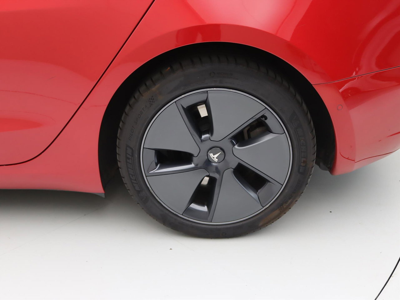 Tesla Model 3 Standard RWD Plus 90.5% SoH FACELIFT [ LFP-ACCU+WARMTEPOMP+AUTOPILOT+PREMIUM AUDIO ] 23