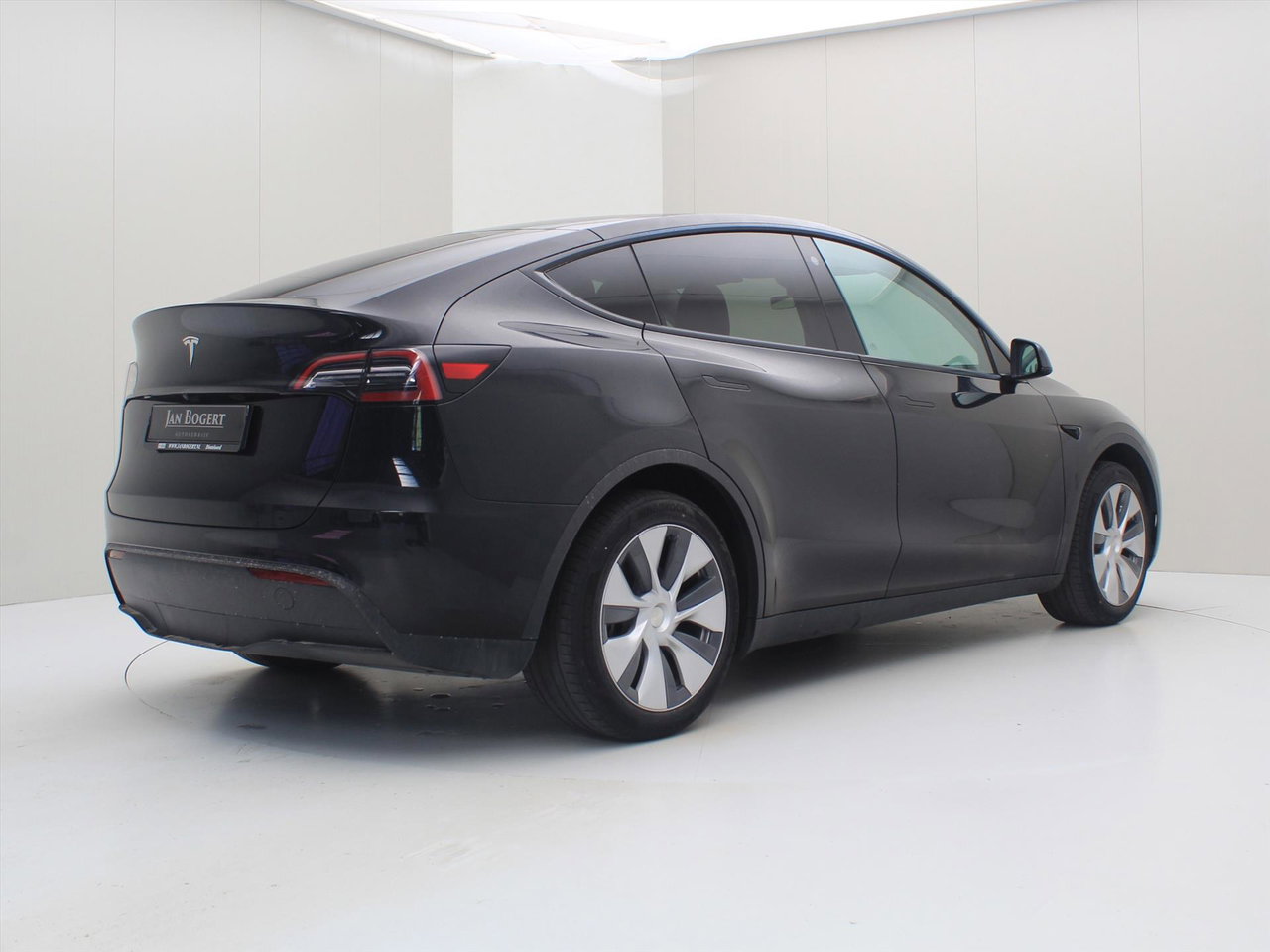 Tesla Model Y Standard RWD Plus 93.5% SoH [ AMD RYZEN+AUTOPILOT+19 INCH+PREMIUM AUDIO ] 3