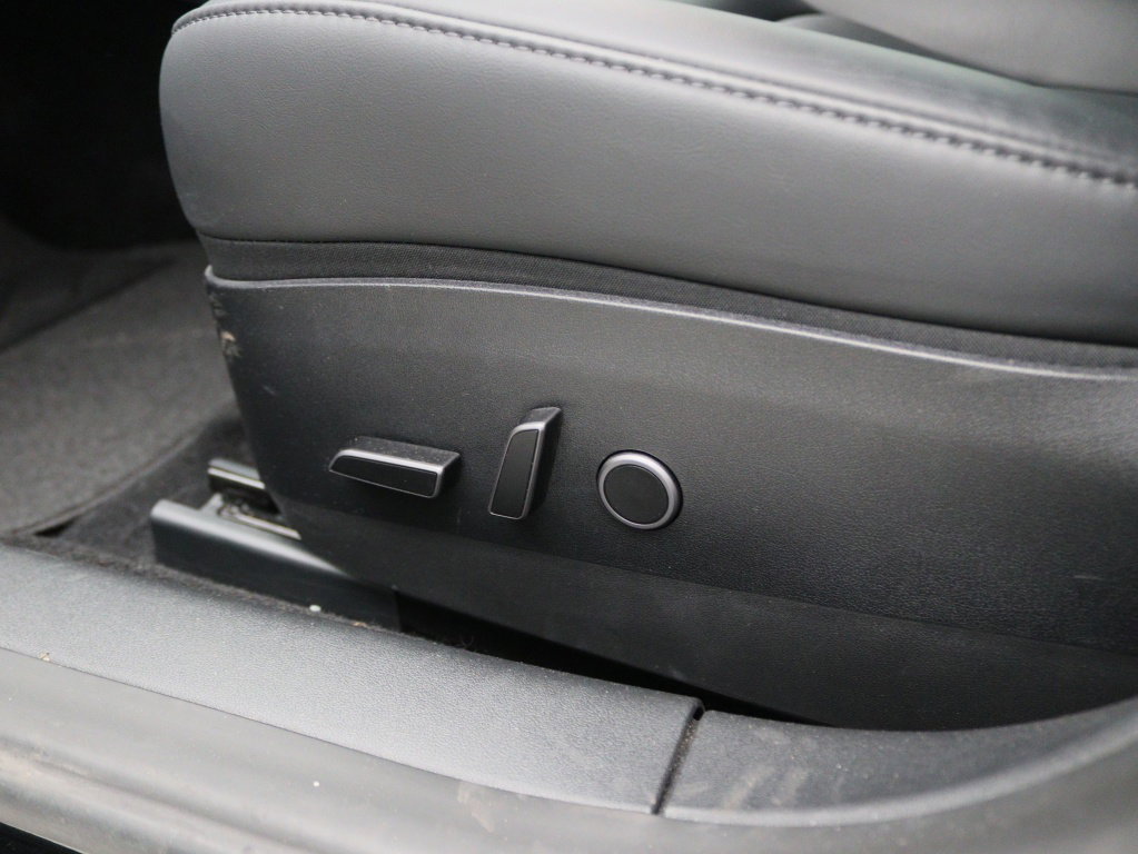 Tesla Model 3 20