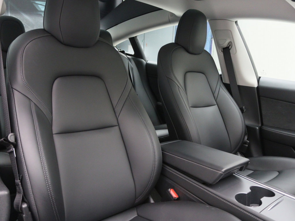 Tesla Model 3 17