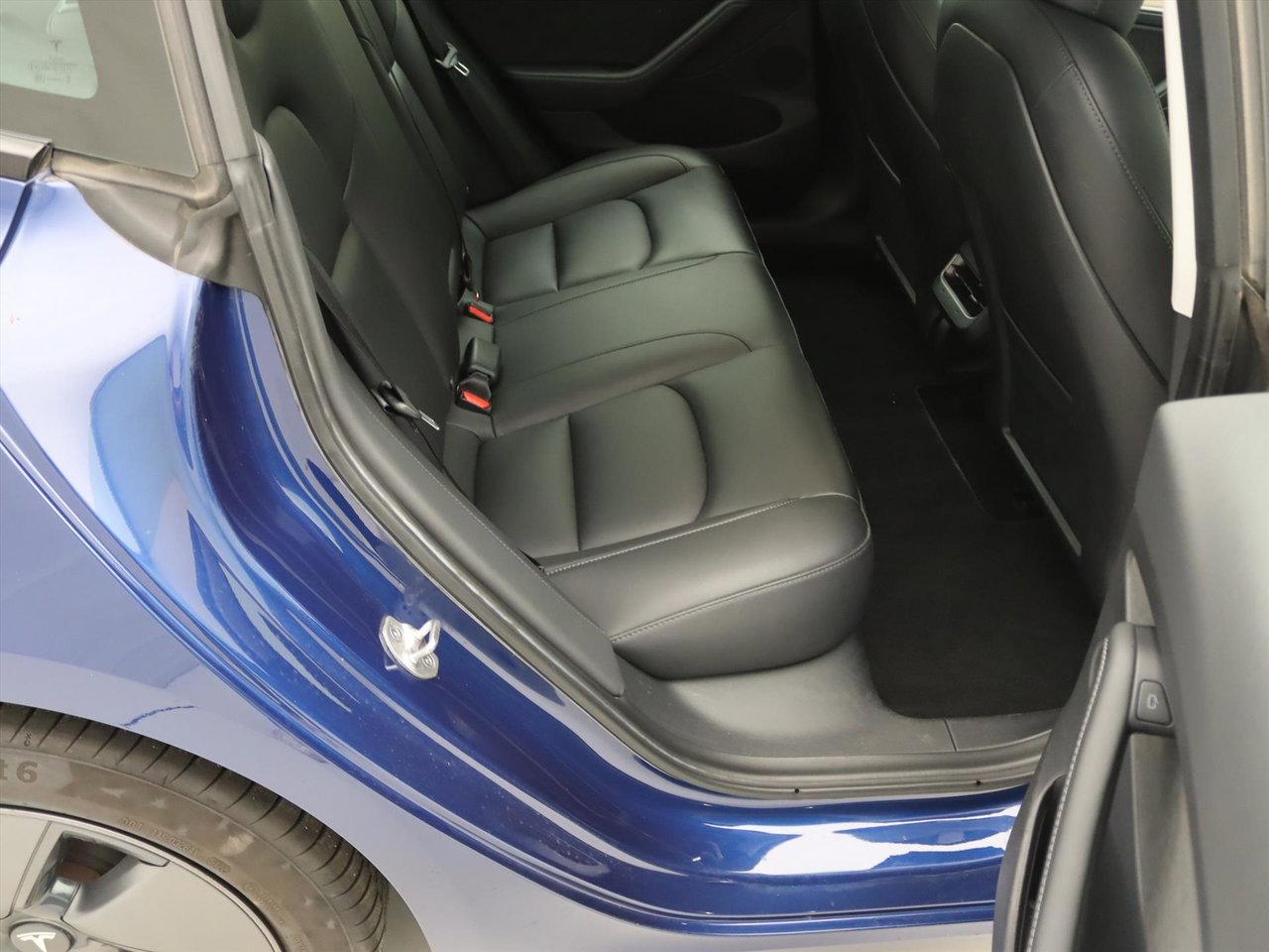 Tesla Model 3 Standard RWD Plus FACELIFT 90.7% SoH [ LFP-ACCU+WARMTEPOMP+AUTOPILOT+60 kWh+PREMIUM AUDIO 15