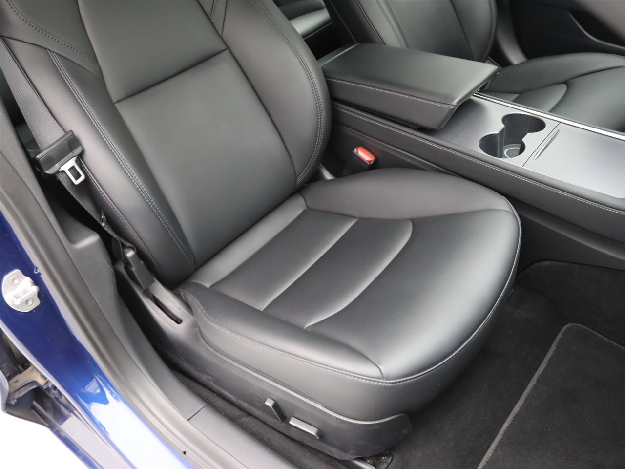Tesla Model 3 Standard RWD Plus FACELIFT 90.7% SoH [ LFP-ACCU+WARMTEPOMP+AUTOPILOT+60 kWh+PREMIUM AUDIO 19