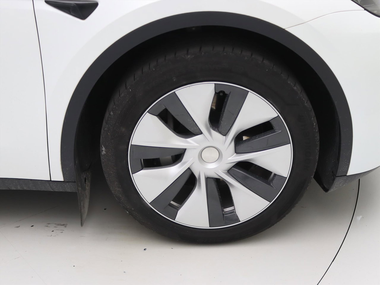 Tesla Model Y Standard RWD Plus 94.5% SoH [ AMD RYZEN+AUTOPILOT+19 INCH+PREMIUM AUDIO ] 13