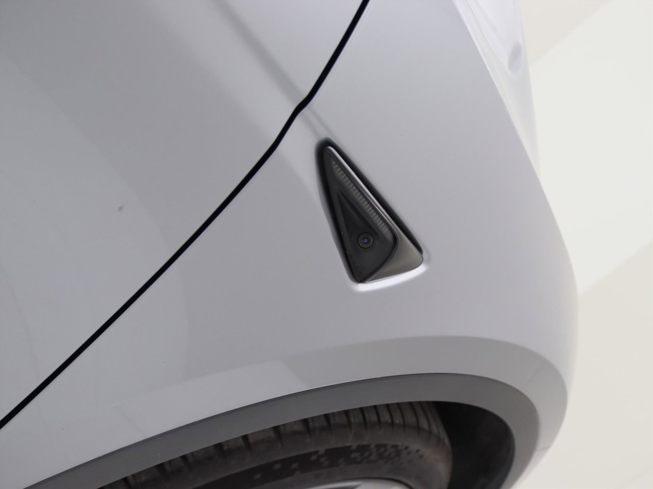 Tesla Model Y Long Range AWD 75kWh 351pk 93,3% SoH [ AMD RYZEN+AUTOPILOT+20 INCH+PREMIUM AUDIO ] 14