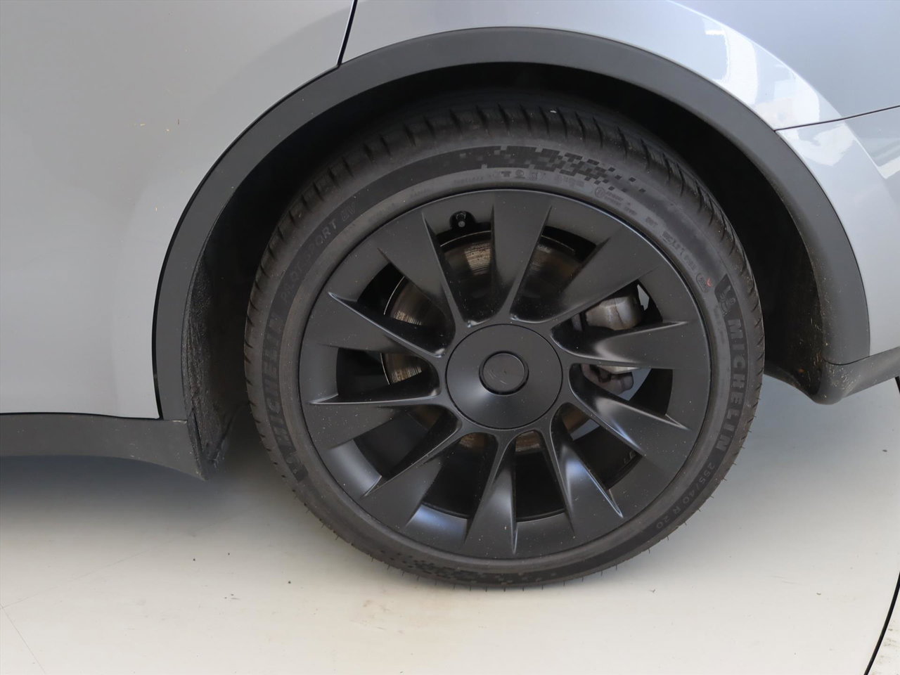 Tesla Model Y Long Range AWD 75kWh 351pk 93,3% SoH [ AMD RYZEN+AUTOPILOT+20 INCH+PREMIUM AUDIO ] 23