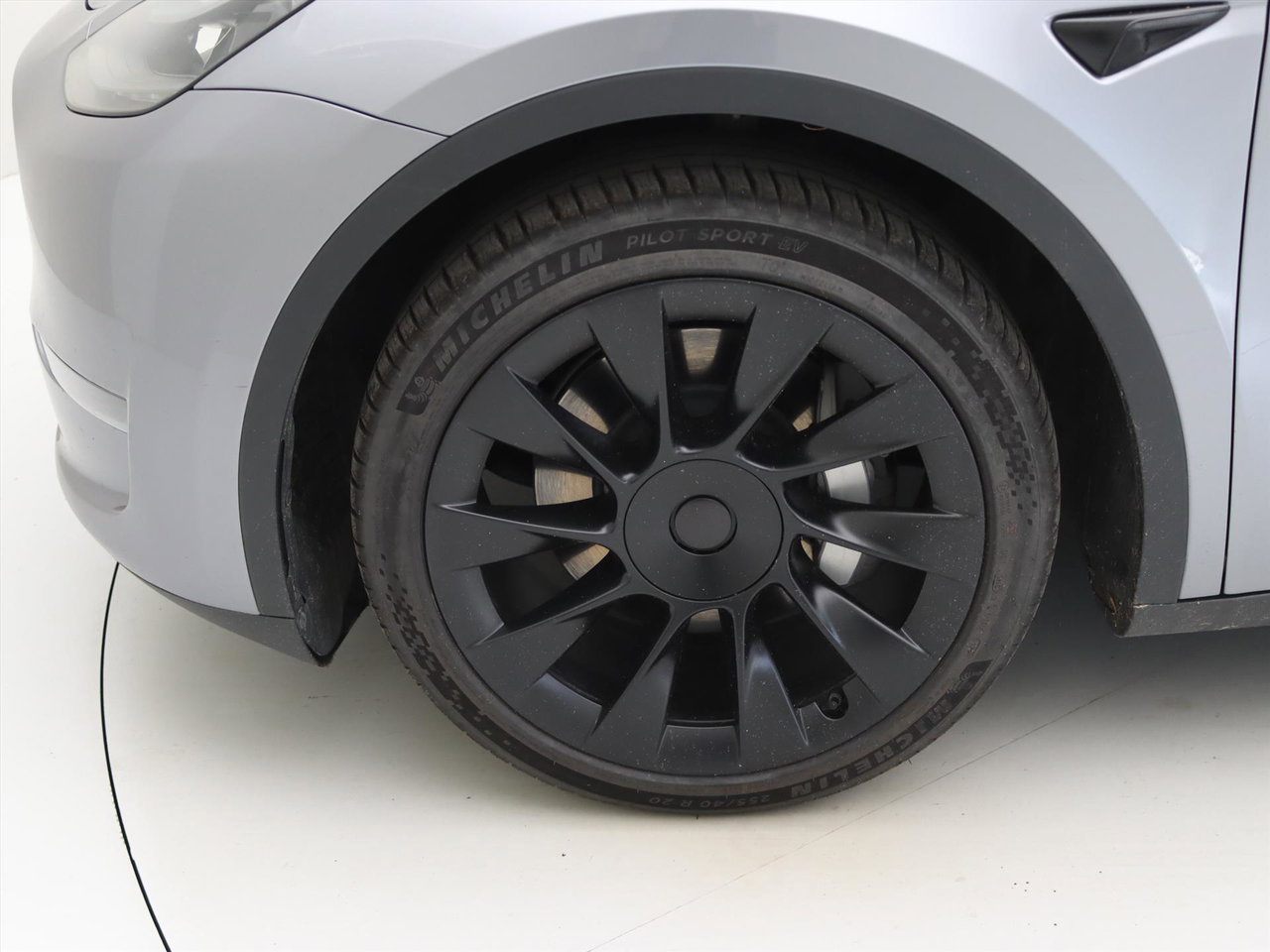 Tesla Model Y Long Range AWD 75kWh 351pk 93,3% SoH [ AMD RYZEN+AUTOPILOT+20 INCH+PREMIUM AUDIO ] 22