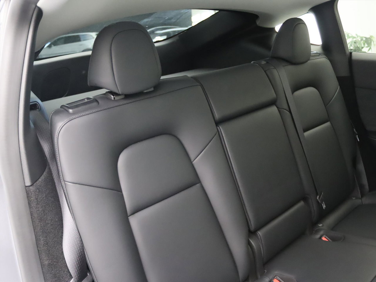 Tesla Model Y Long Range AWD 75kWh 351pk 93,3% SoH [ AMD RYZEN+AUTOPILOT+20 INCH+PREMIUM AUDIO ] 17