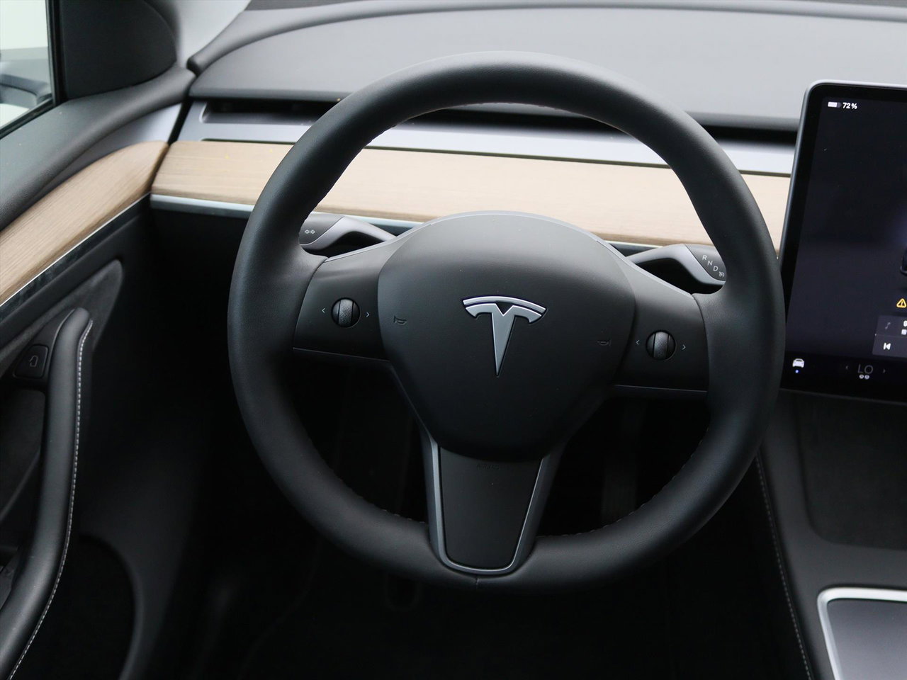 Tesla Model Y Long Range AWD 75kWh 351pk 93,3% SoH [ AMD RYZEN+AUTOPILOT+20 INCH+PREMIUM AUDIO ] 19