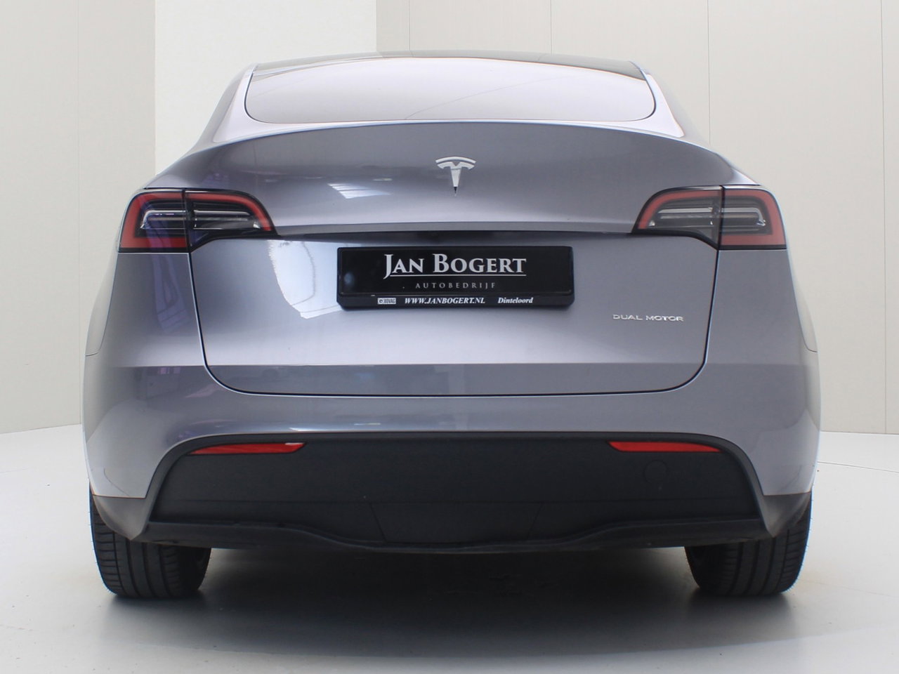 Tesla Model Y Long Range AWD 75kWh 351pk 93,3% SoH [ AMD RYZEN+AUTOPILOT+20 INCH+PREMIUM AUDIO ] 7