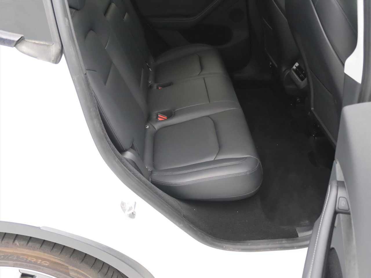 Tesla Model Y Long Range AWD 75kWh 351pk 93.2% SoH [ TREKHAAK+AMD RYZEN+AUTOPILOT+19 INCH+PREMIUM AUDIO ] 17