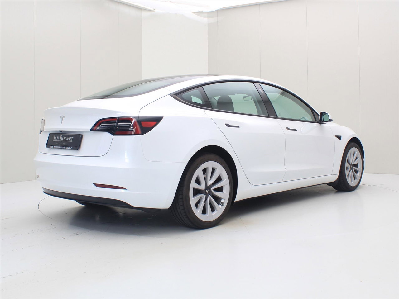 Tesla Model 3 Standard RWD Plus FACELIFT 94,9% SoH [ AMD RYZEN+LFP-ACCU+WARMTEPOMP+AUTOPILOT ] 4