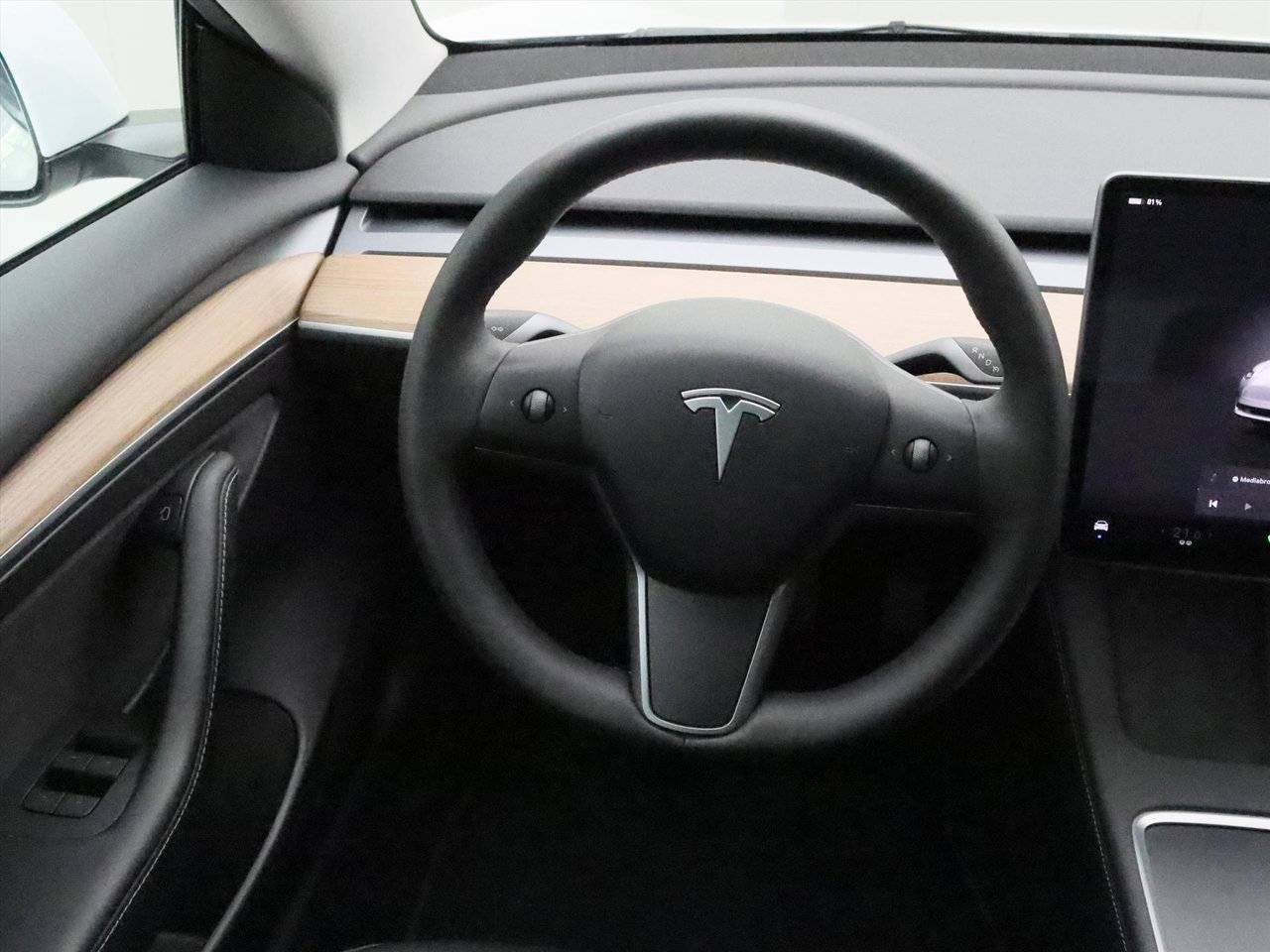 Tesla Model 3 Standard RWD Plus FACELIFT 94,9% SoH [ AMD RYZEN+LFP-ACCU+WARMTEPOMP+AUTOPILOT ] 20