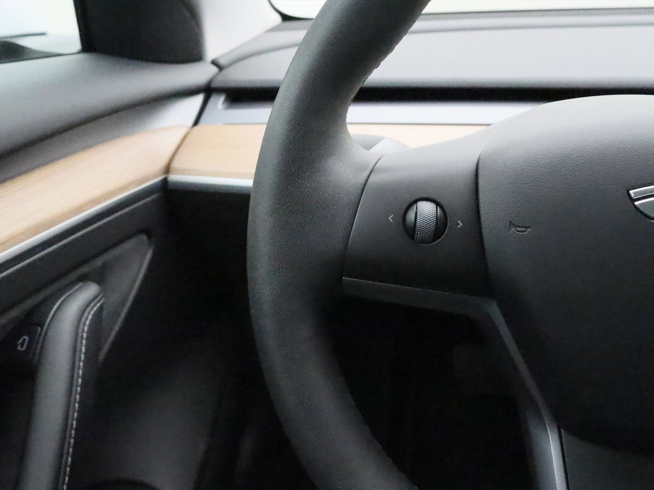 Tesla Model 3 Standard RWD Plus FACELIFT 94,9% SoH [ AMD RYZEN+LFP-ACCU+WARMTEPOMP+AUTOPILOT ] 29