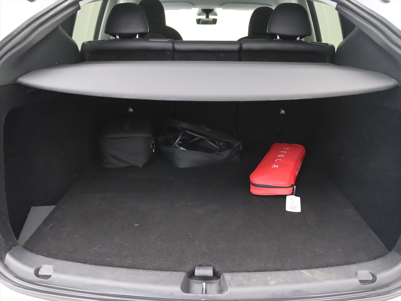 Tesla Model Y Long Range AWD 75kWh 351pk 92.4% SoH [ TREKHAAK+AMD RYZEN+AUTOPILOT+19 INCH+PREMIUM AUDIO ] 27