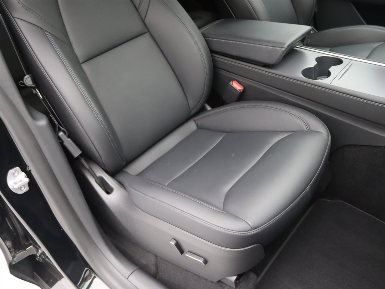 Tesla Model Y Long Range AWD 75kWh 351pk 93.3% SoH [ TREKHAAK+AMD RYZEN+AUTOPILOT+19 INCH+PREMIUM AUDIO ] 17