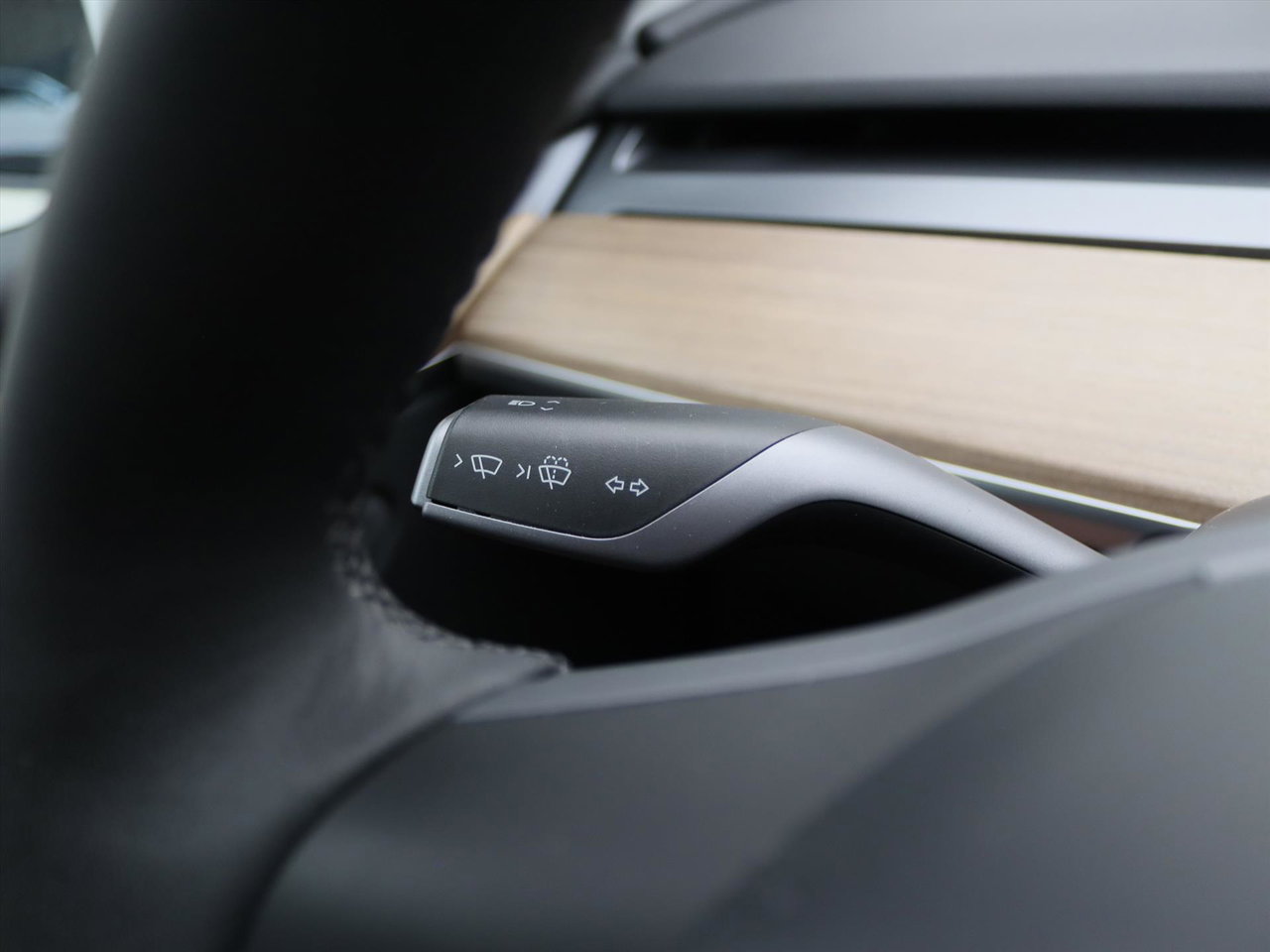 Tesla Model Y Long Range AWD 75kWh 351pk 93.7% SoH [ TREKHAAK+AMD RYZEN+AUTOPILOT+20 INCH+PREMIUM AUDIO ] 26