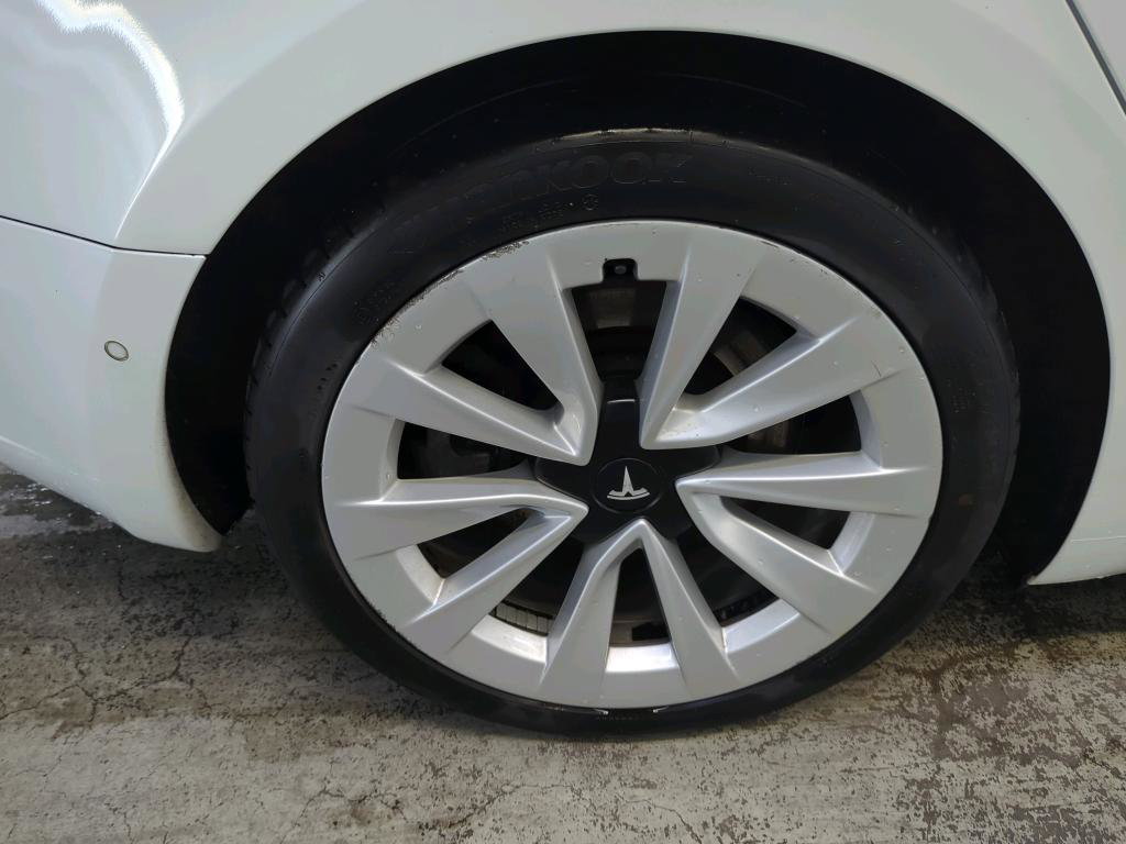 Tesla Model 3 Long-Range AWD 351pk 75 kWh FACELIFT 90,7% SoH [ TREKHAAK+WARMTEPOMP+ENHANCED AUTOPILOT+620KM WLTP+PREMIUM AUDIO ] 17