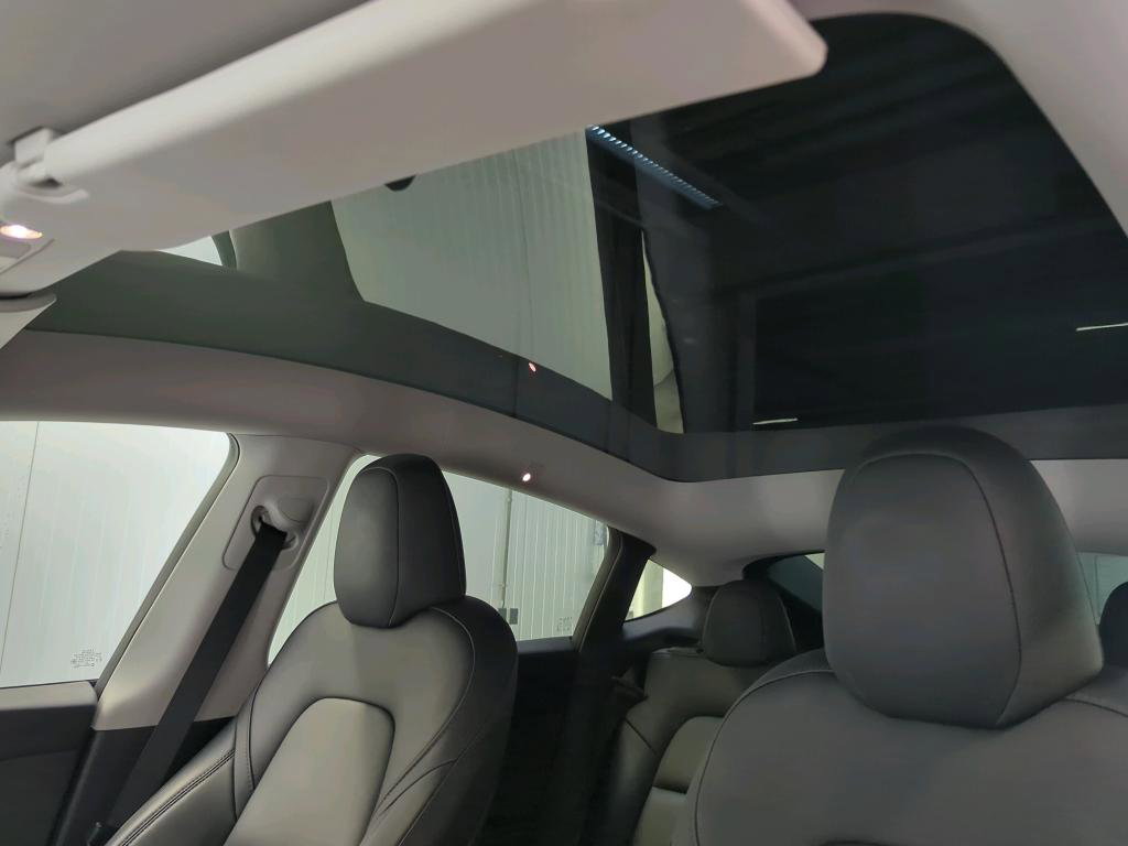 Tesla Model Y Standard RWD Plus 299pk 92,1% SoH [ TREKHAAK+AMD RYZEN+LFP+AUTOPILOT+19 INCH+PREMIUM AUDIO ] 20