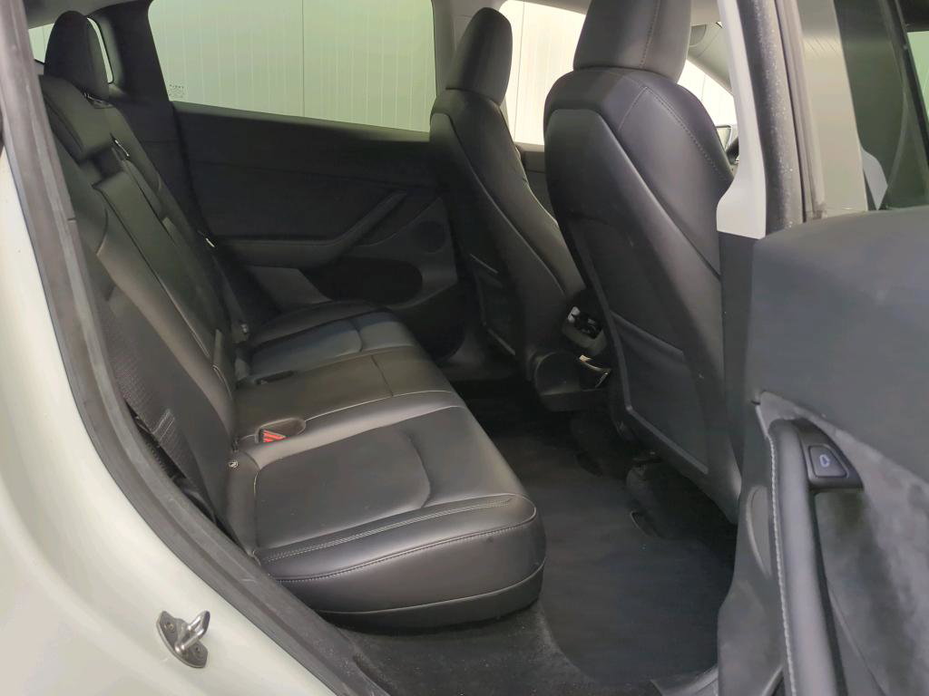 Tesla Model Y Standard RWD Plus 299pk 92,1% SoH [ TREKHAAK+AMD RYZEN+LFP+AUTOPILOT+19 INCH+PREMIUM AUDIO ] 23