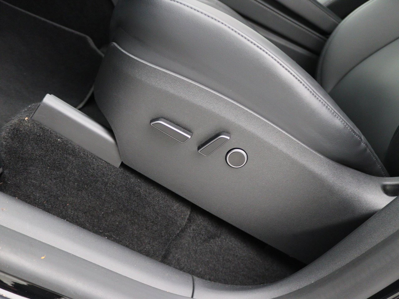Tesla Model Y Long Range AWD 75kWh 351pk 94.9% SoH [ AMD RYZEN+ENHANCED AUTOPILOT+20 INCH+PREMIUM AUDIO ] 25