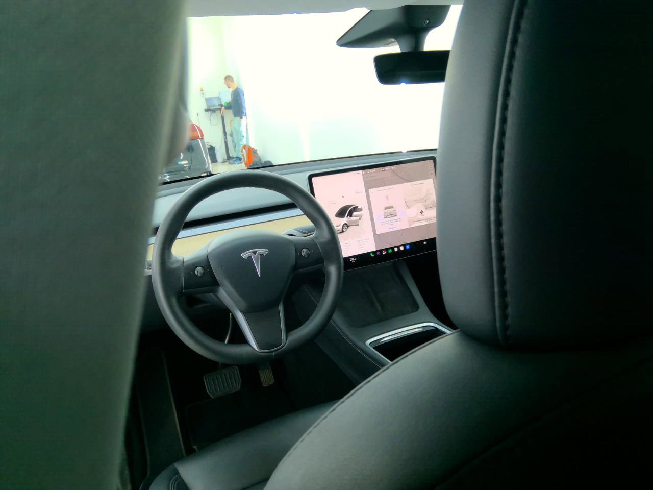 Tesla Model Y Long Range AWD 75kWh 351pk 92,2% SoH [ AMD RYZEN+AUTOPILOT+19 INCH+PREMIUM AUDIO ] 4