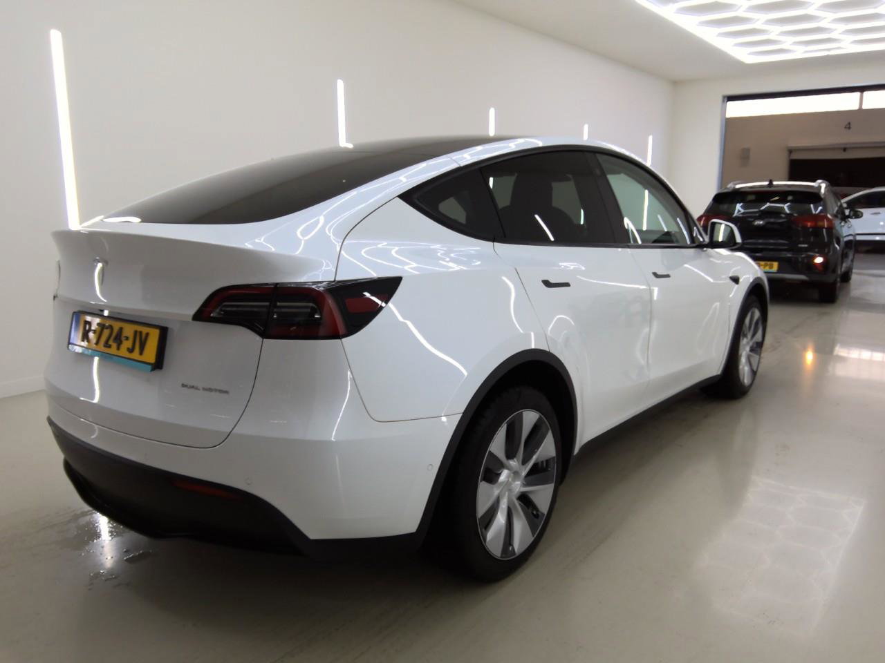Tesla Model Y Long Range AWD 75kWh 351pk 92,2% SoH [ AMD RYZEN+AUTOPILOT+19 INCH+PREMIUM AUDIO ] 3