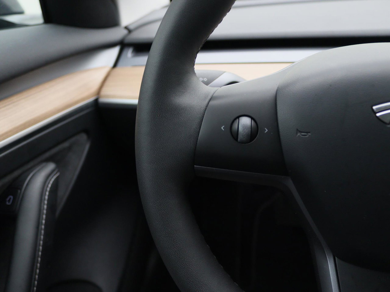 Tesla Model 3 Long Range AWD 75kWh 351pk 94.3% SoH [ AMD RYZEN+AUTOPILOT+19 INCH+PREMIUM AUDIO ] 28