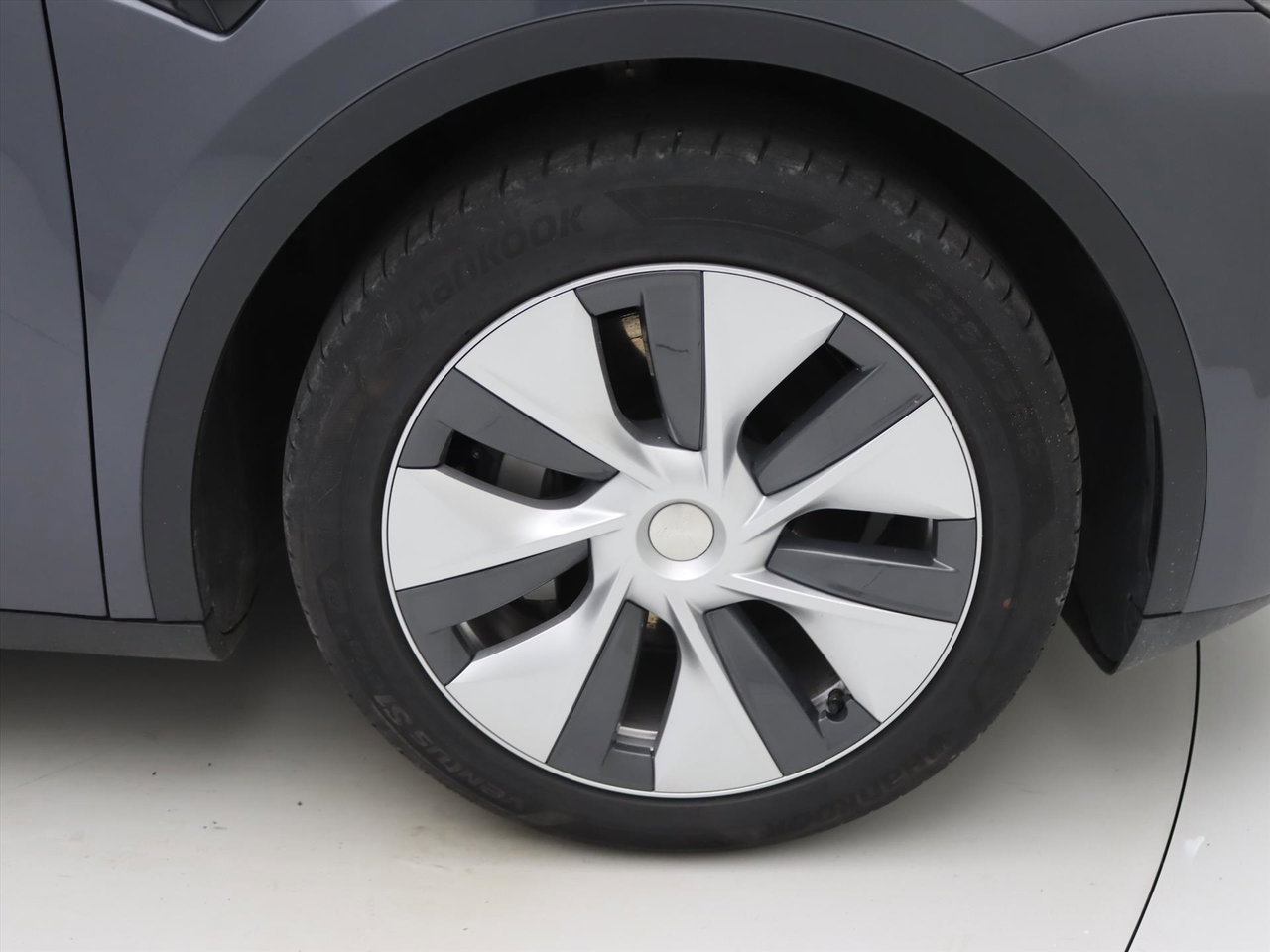 Tesla Model Y Standard RWD Plus 299pk 92% SoH [ WIT LEDER+TREKHAAK+AMD RYZEN+AUTOPILOT+19 INCH ] 14
