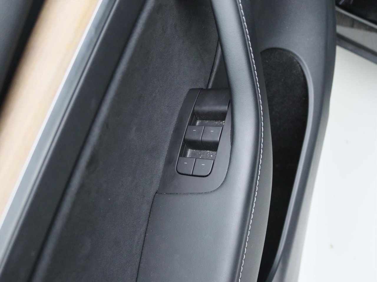 Tesla Model Y Long Range 351pk AWD [ TREKHAAK+AUTOPILOT+19 INCH+PREMIUM AUDIO ] 27