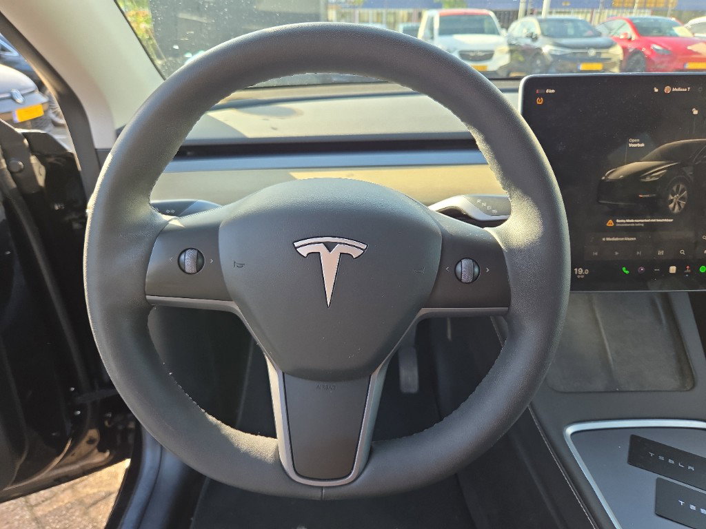 Tesla Model Y Standard RWD Plus [ AMD RYZEN+AUTOPILOT+19 INCH+PREMIUM AUDIO ] 5