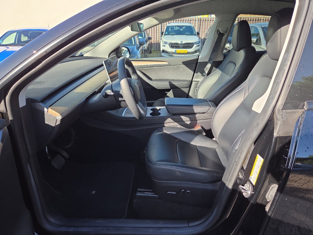 Tesla Model Y Standard RWD Plus [ AMD RYZEN+AUTOPILOT+19 INCH+PREMIUM AUDIO ] 11
