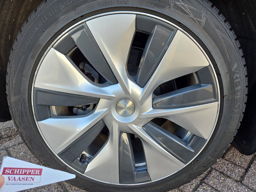 Tesla Model Y Standard RWD Plus [ AMD RYZEN+AUTOPILOT+19 INCH+PREMIUM AUDIO ] 15