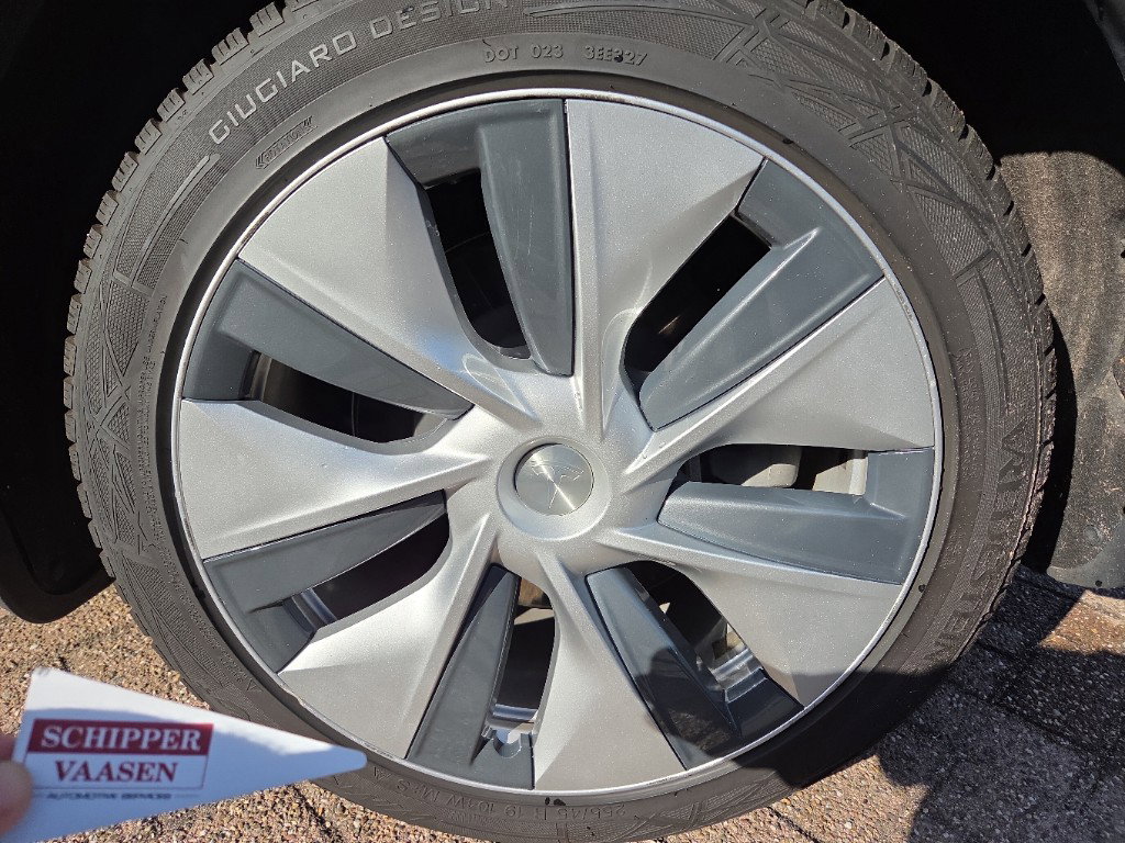 Tesla Model Y Standard RWD Plus [ AMD RYZEN+AUTOPILOT+19 INCH+PREMIUM AUDIO ] 16