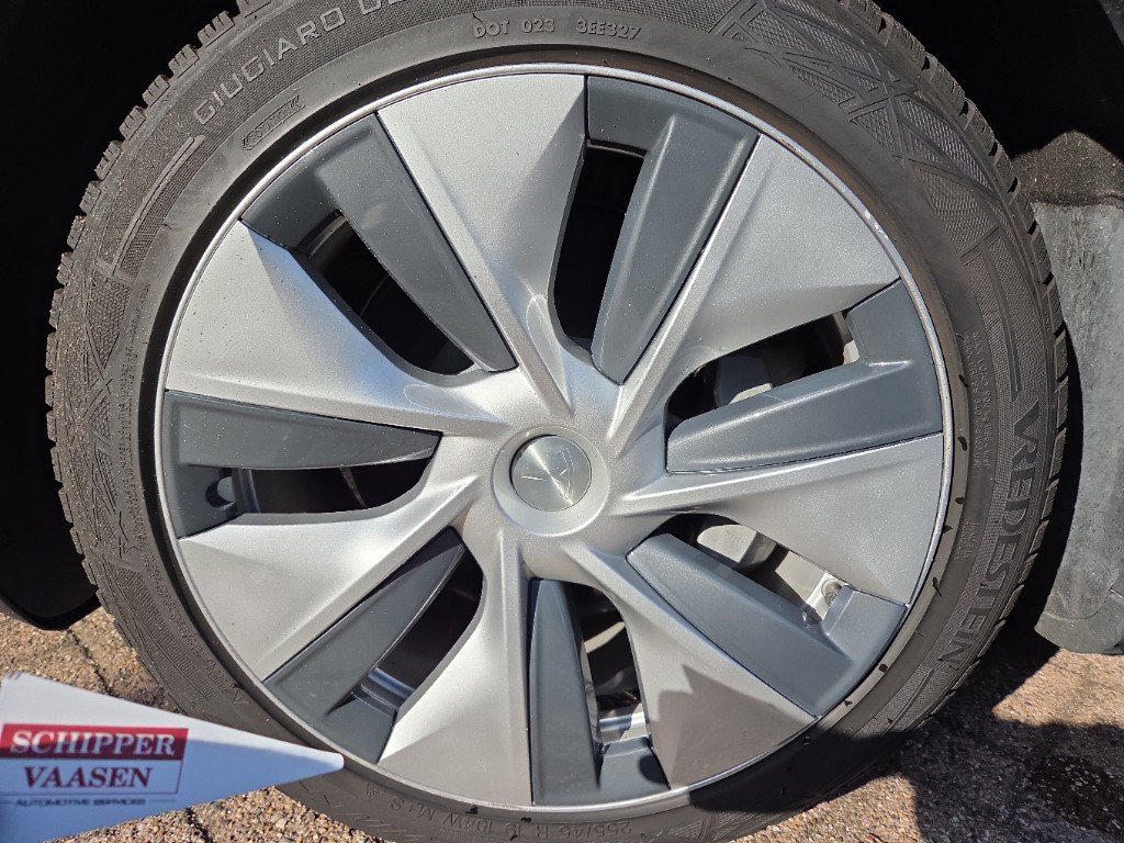 Tesla Model Y Standard RWD Plus [ AMD RYZEN+AUTOPILOT+19 INCH+PREMIUM AUDIO ] 17