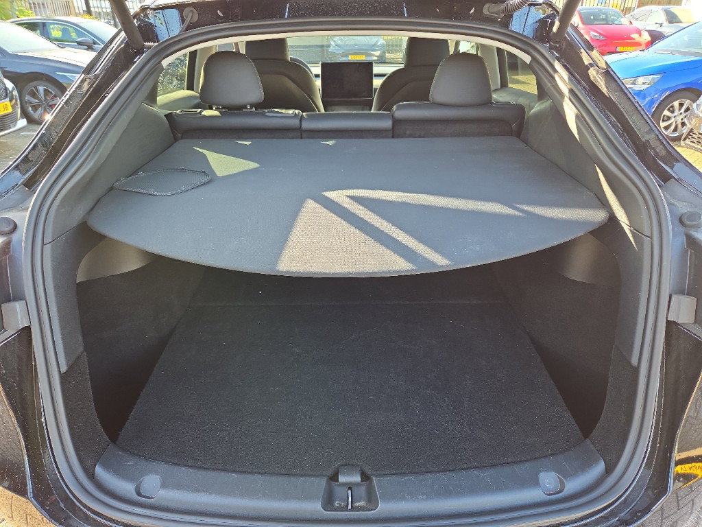 Tesla Model Y Standard RWD Plus [ AMD RYZEN+AUTOPILOT+19 INCH+PREMIUM AUDIO ] 14