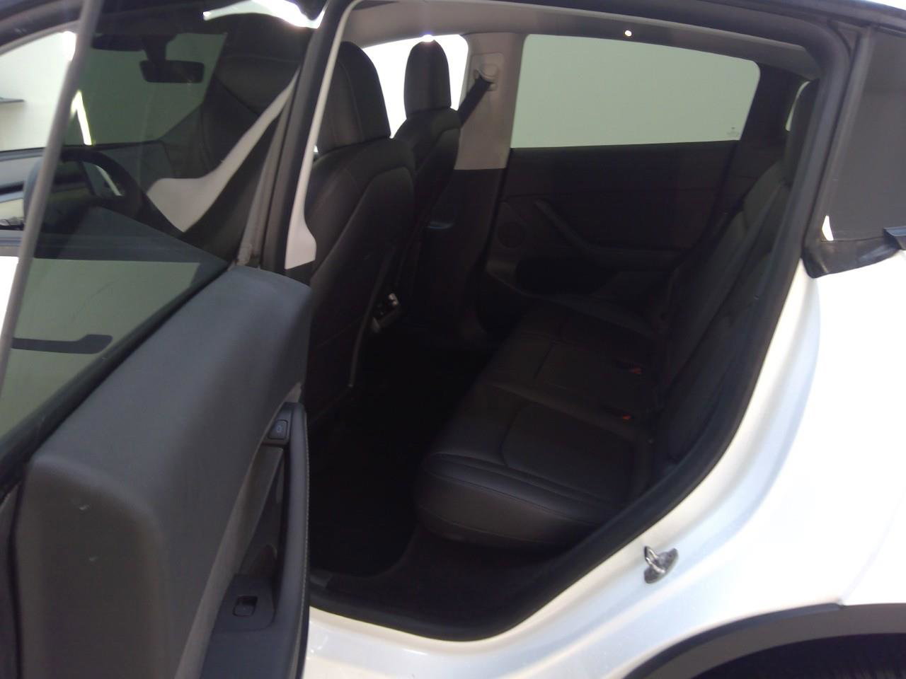Tesla Model Y Long Range AWD 75kWh 351pk 92.4% SoH [ AUTOPILOT+19 INCH+PREMIUM AUDIO ] 9