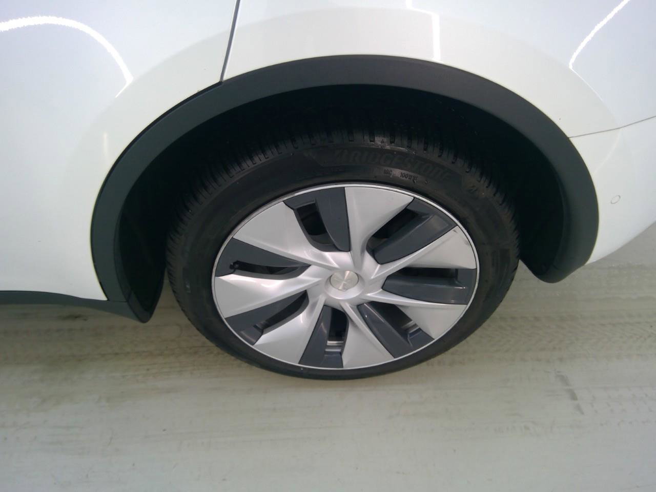 Tesla Model Y Long Range AWD 75kWh 351pk 92.4% SoH [ AUTOPILOT+19 INCH+PREMIUM AUDIO ] 13