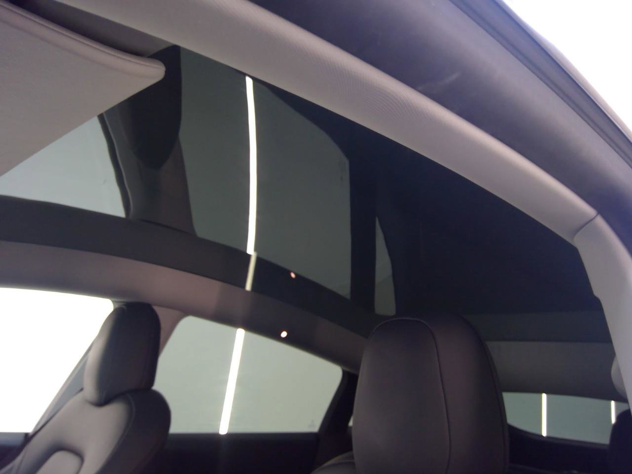 Tesla Model Y Long Range AWD 75kWh 351pk 92.4% SoH [ AUTOPILOT+19 INCH+PREMIUM AUDIO ] 19