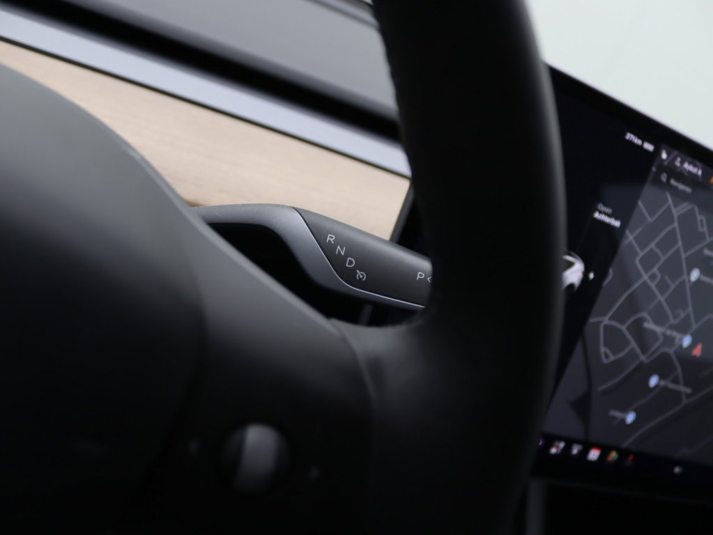 Tesla Model 3 Standard Plus RWD 23